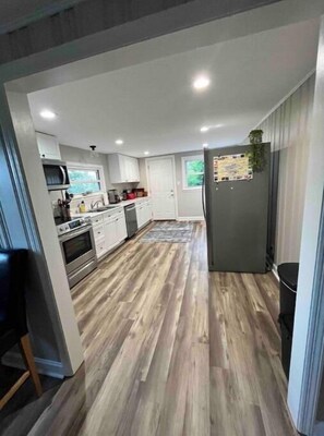 Fridge, microwave, oven, stovetop - Pet-Friendly! Blue Ridge View Cottage  (Asheville)