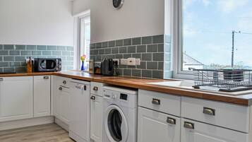 Diskmaskin och barnstol