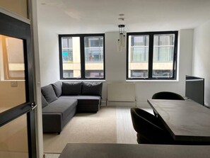 Apartment | Living area - Beautiful 2-bed Apartment in Central London (London)