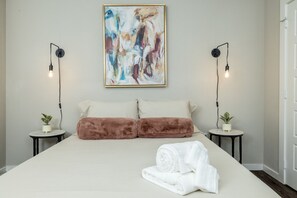 5 makuuhuonetta, silitysrauta/-lauta, ilmainen Wi-Fi, vuodevaatteet