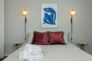 5 slaapkamers, een strijkplank/strijkijzer, gratis wifi, beddengoed