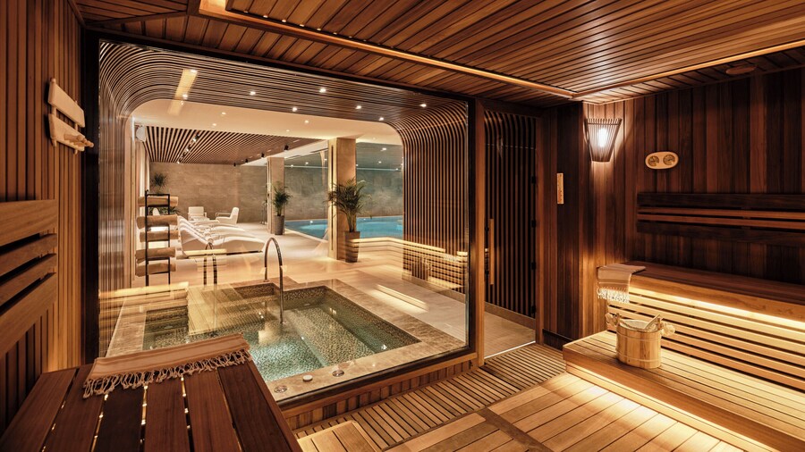 Crowne Plaza Tashkent by IHG