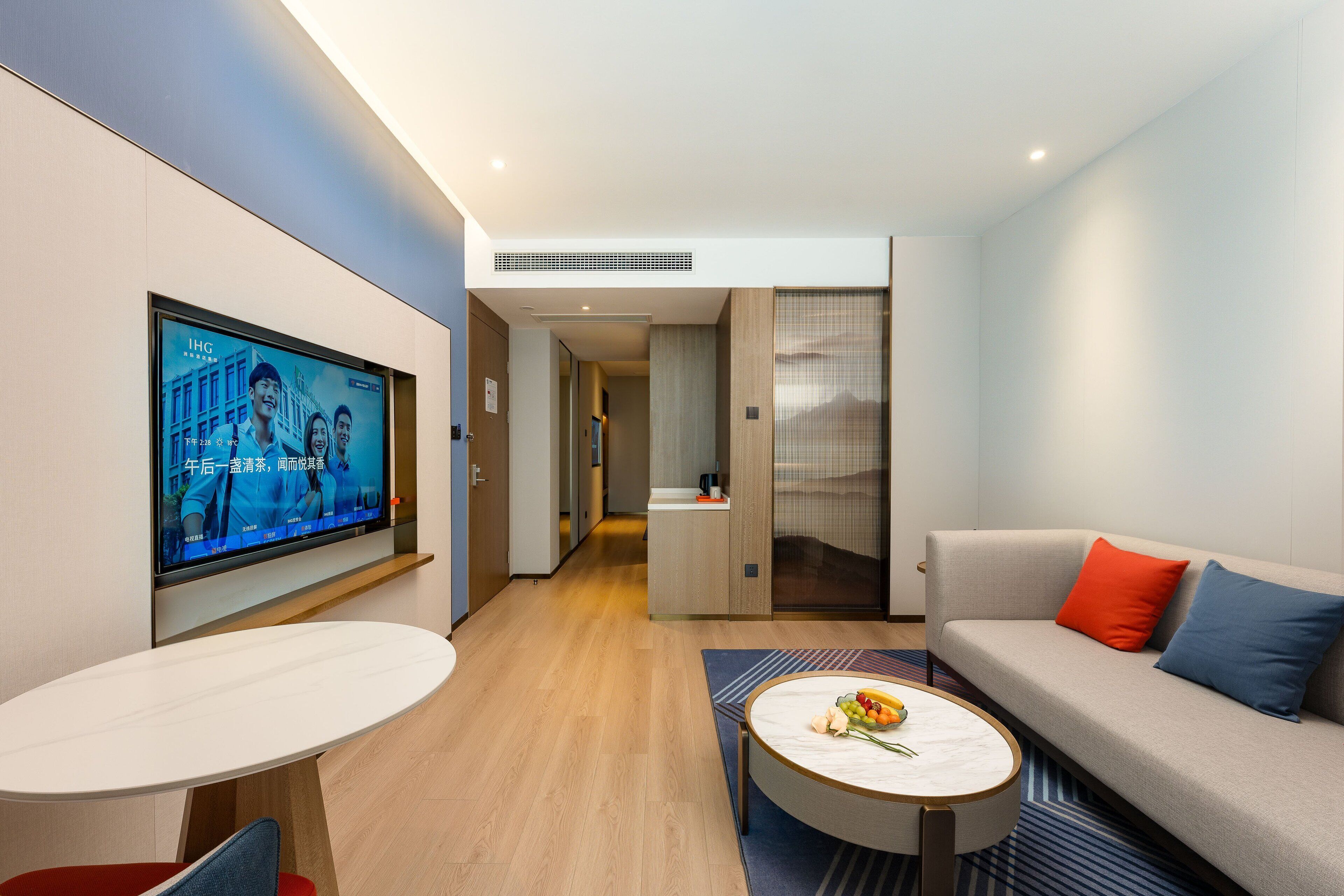 Phòng Suite, 1 giường cỡ king (Living Area) | Bộ đồ giường cao cấp, chăn bông, nệm cao su hoạt tính (memory foam) 