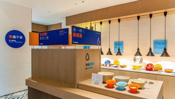 Free daily continental breakfast