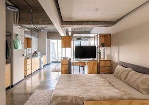 Comfort Studio Suite, Kitchenette | 1 bedroom, individually furnished, free WiFi, bed sheets