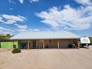 Exterior - Quiet Stay in Elephant Butte Near Lake & Golf Course (Truth or Consequences)