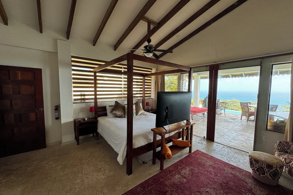 Standard Room | 1 bedroom, in-room safe, blackout drapes, free WiFi