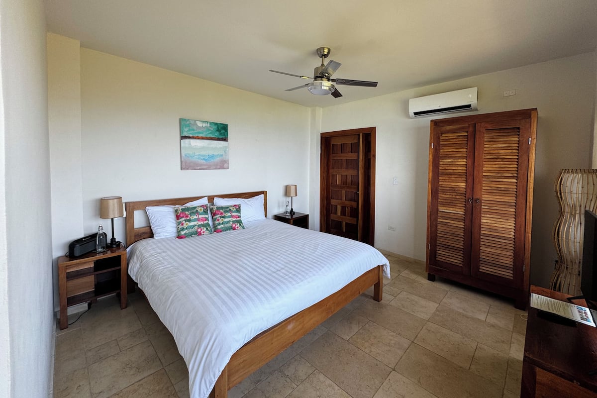 Room | 1 bedroom, in-room safe, blackout drapes, free WiFi