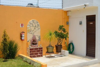 "Refugio sereno en la naturaleza: ¡tu cabaña perfecta te espera!"