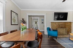 Dining - The House on Park: 4 Bedroom/2 Bath Family-Friendly Home in the heart of Erie! (Erie)