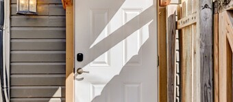 Studio 3 at Beer Ranch Project. Walk to Wimberley Square. Unwind. Stay awhile.