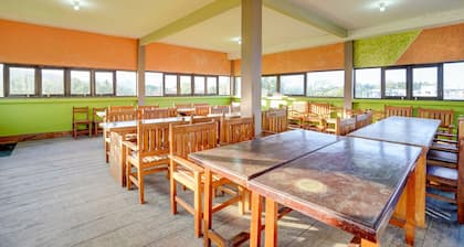 Hotel O Sahabat Syariah Near Plasa Telkom Bawean