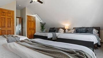 3 camere, una scrivania, ferro/asse da stiro, culla da viaggio