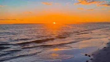 Liegestühle, Strandtücher