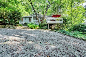 Exterior - Highlands Vacation Rental - Walk to Mirror Lake! (Highlands)