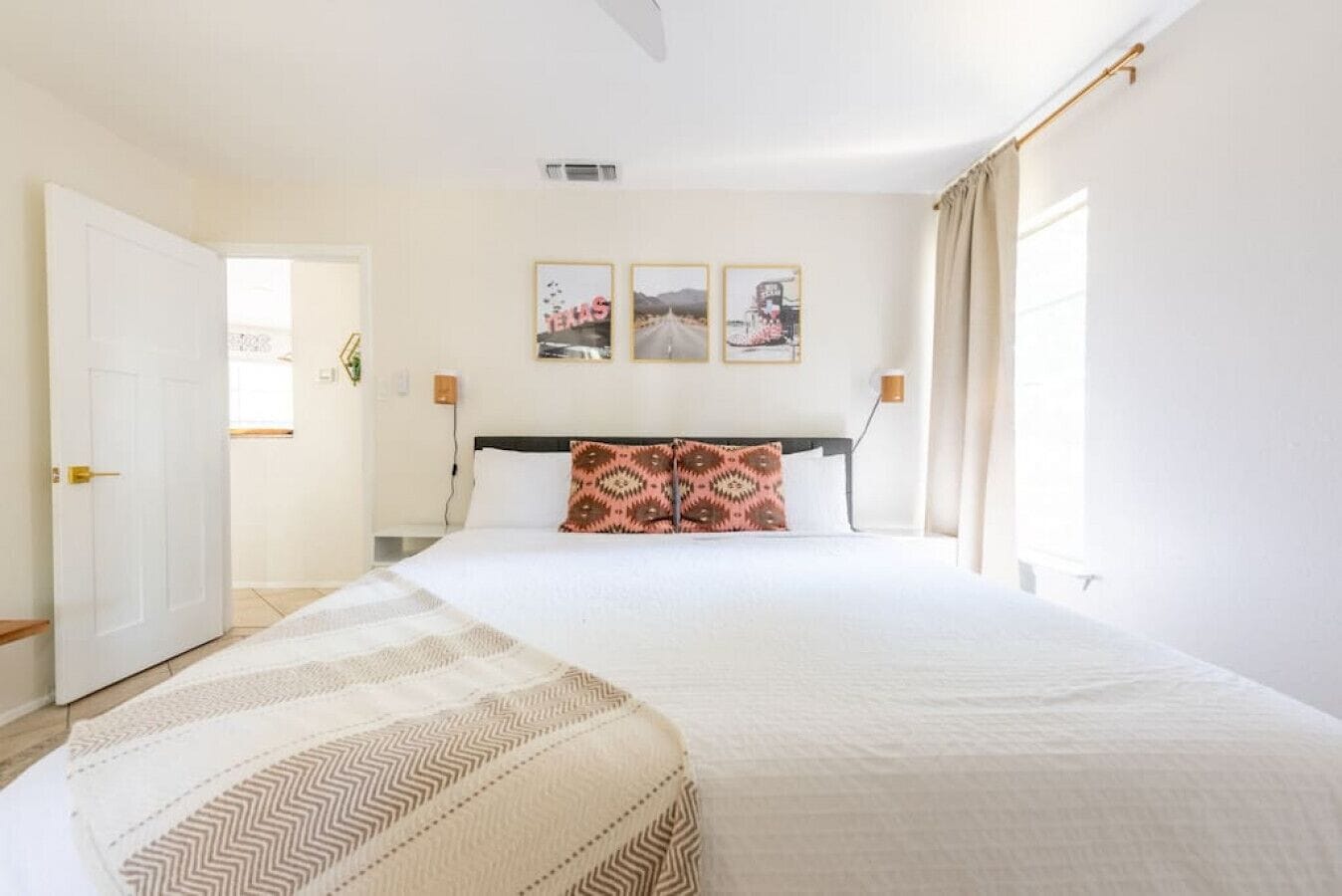 1 Schlafzimmer, Schreibtisch, Bügeleisen/Bügelbrett, Reisekinderbett