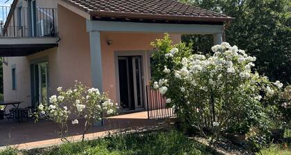 150sqm detached cottage in Trevignano Romano sleeps six