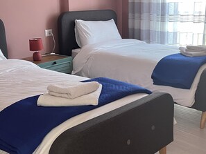 2 bedrooms, iron/ironing board, free WiFi, bed sheets