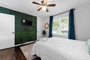 4 Schlafzimmer, Bügeleisen/Bügelbrett, WLAN, Bettwäsche