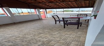 Juréia de Iguape townhouse facing the sea