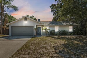 Exterior - The Summit House!
(Clearwater)