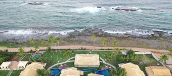 Condomínio Frente mar pé na Área, Piscinas Naturais! Casa Térreo Aconchegante