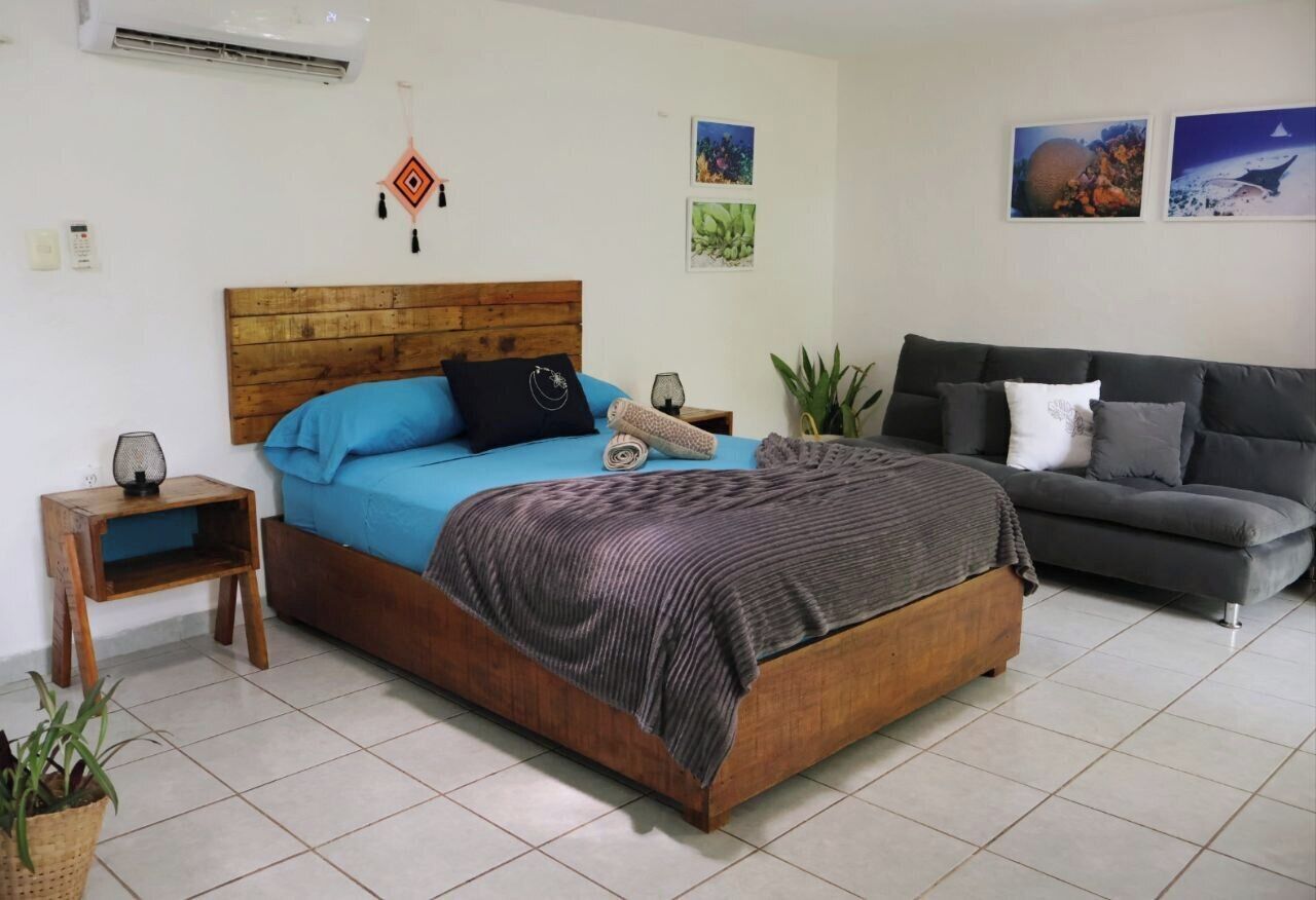 1 slaapkamer, een bureau, een strijkplank/strijkijzer, gratis wifi