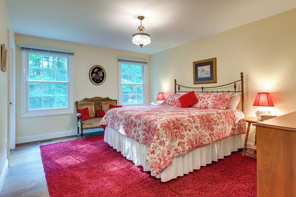 Charming Flushing Vacation Rental on 5 Acres! Genesee County Vrbo