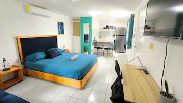 1 bedroom, desk, iron/ironing board, free WiFi