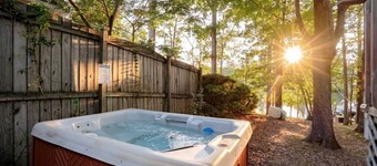 Lazy Creek Cove Cottage on Lake Murray