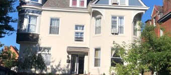 Cozy Entire Apt 3 Friendship Park free parking
