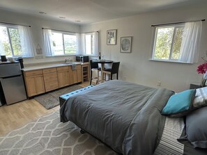 1 chambre, fer et planche à repasser, Wi-Fi, draps fournis