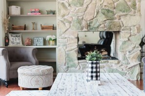 Interior - Johnny Guitar Getaway, Discover the allure of West Sedona!! (Sedona)