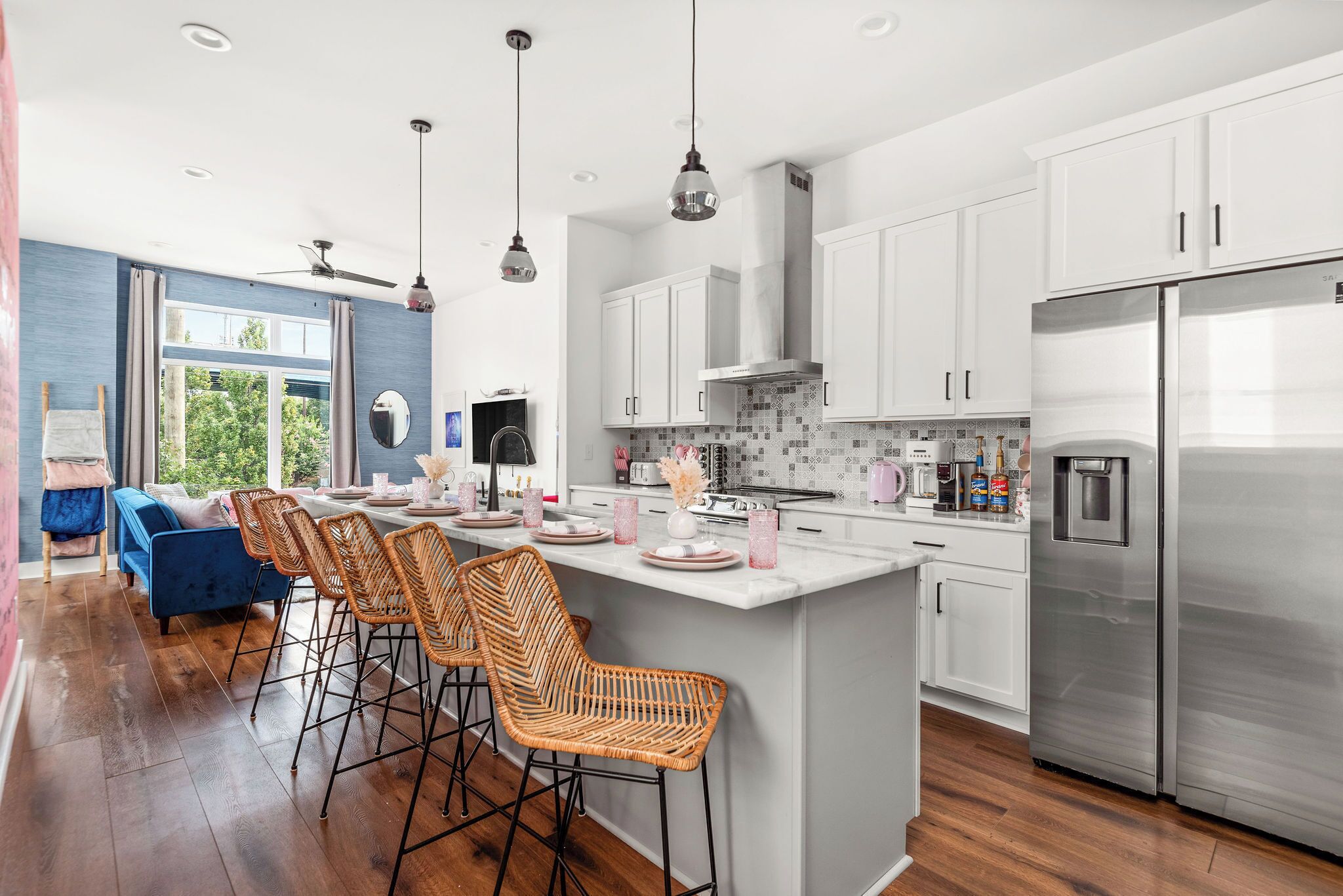 冰箱、微波炉、烤箱、炉灶