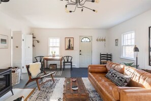 Smart TV, fireplace, books