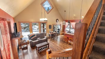 Smart TV, fireplace, video games