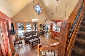 Smart-TV, Kamin, Videospiele