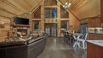 Smart TV, chimenea y videojuegos