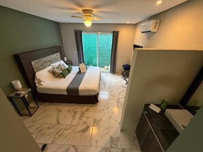 1 bedroom, desk, free WiFi, bed sheets - Nice Studio with AA+Wi-Fi 60MB+Kitchen+Bathroom

 (Cancún)