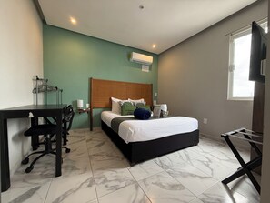 1 bedroom, desk, iron/ironing board, free WiFi