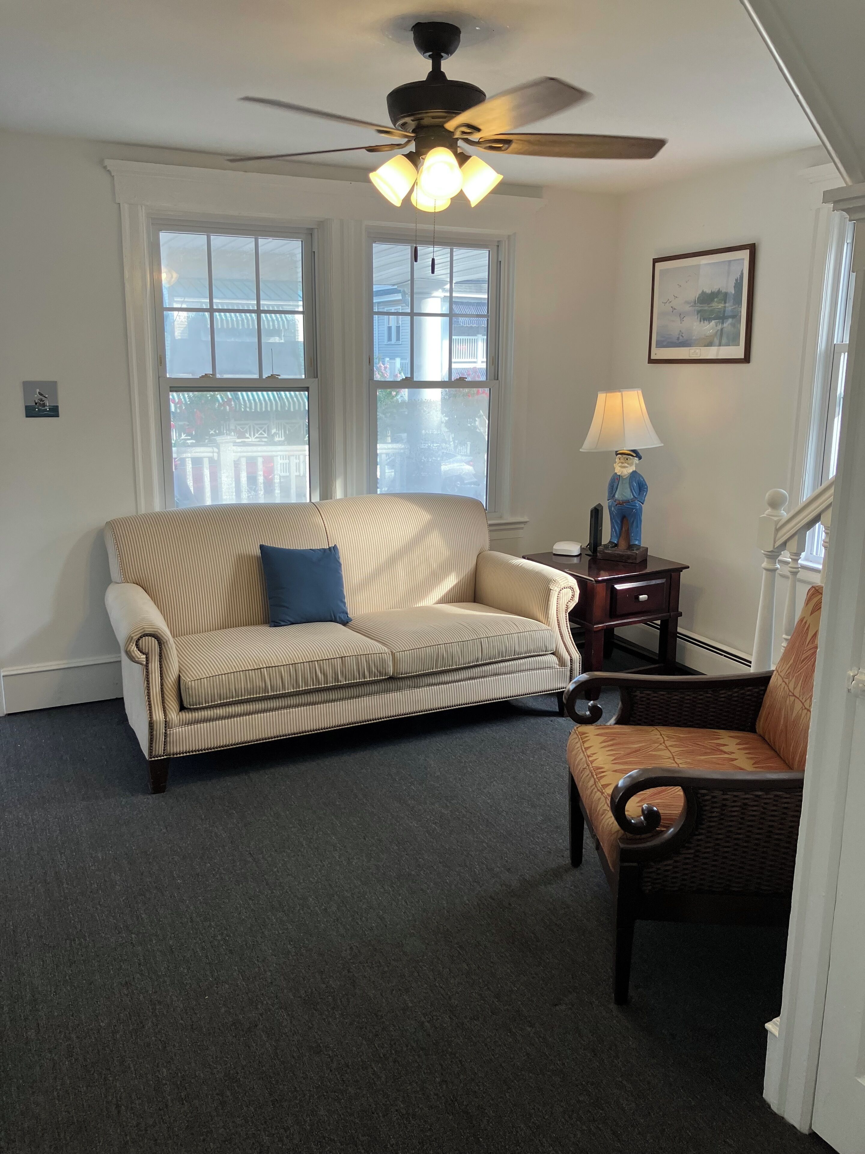 Great location 4BR house in OC
