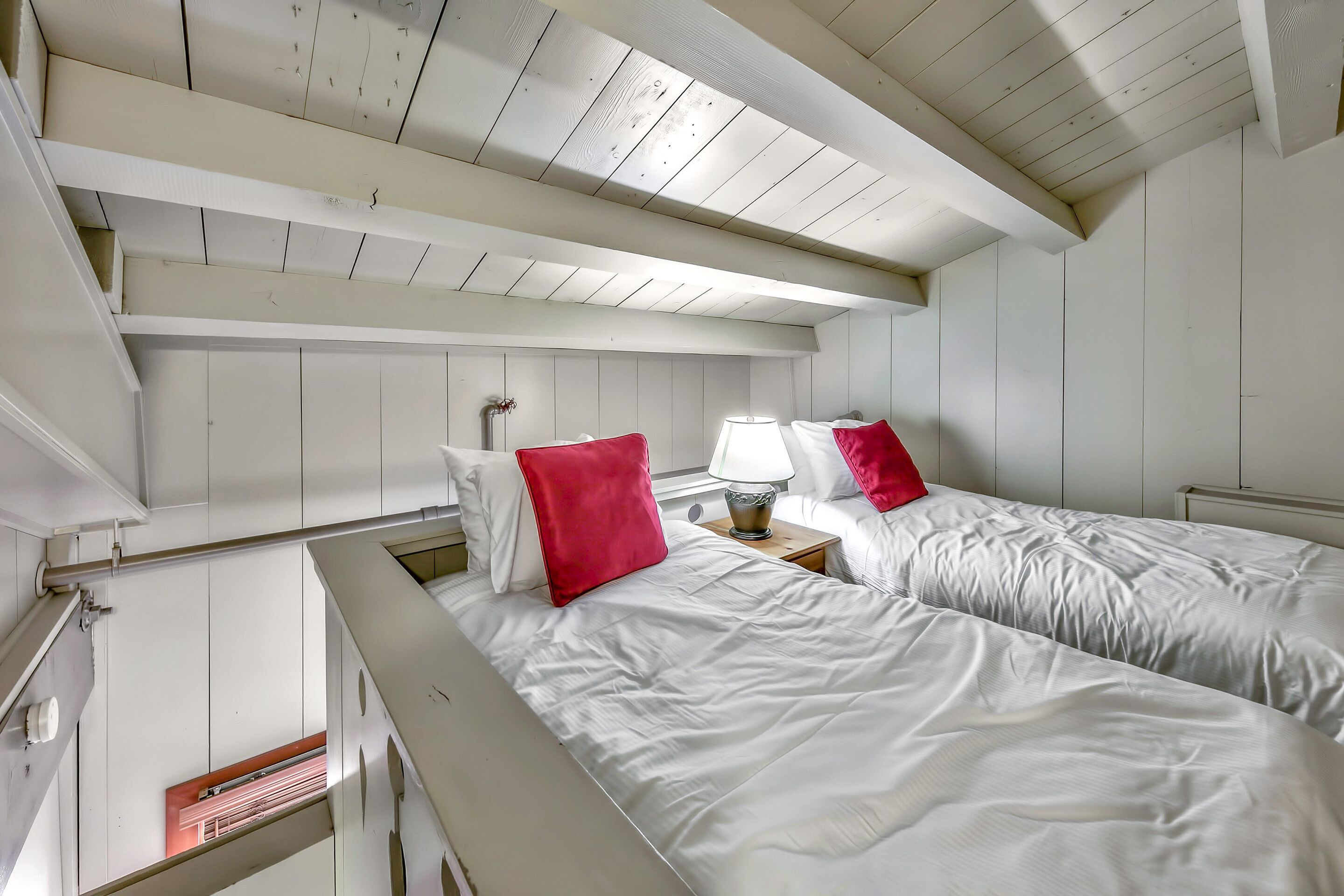 3 bedrooms, iron/ironing board, WiFi