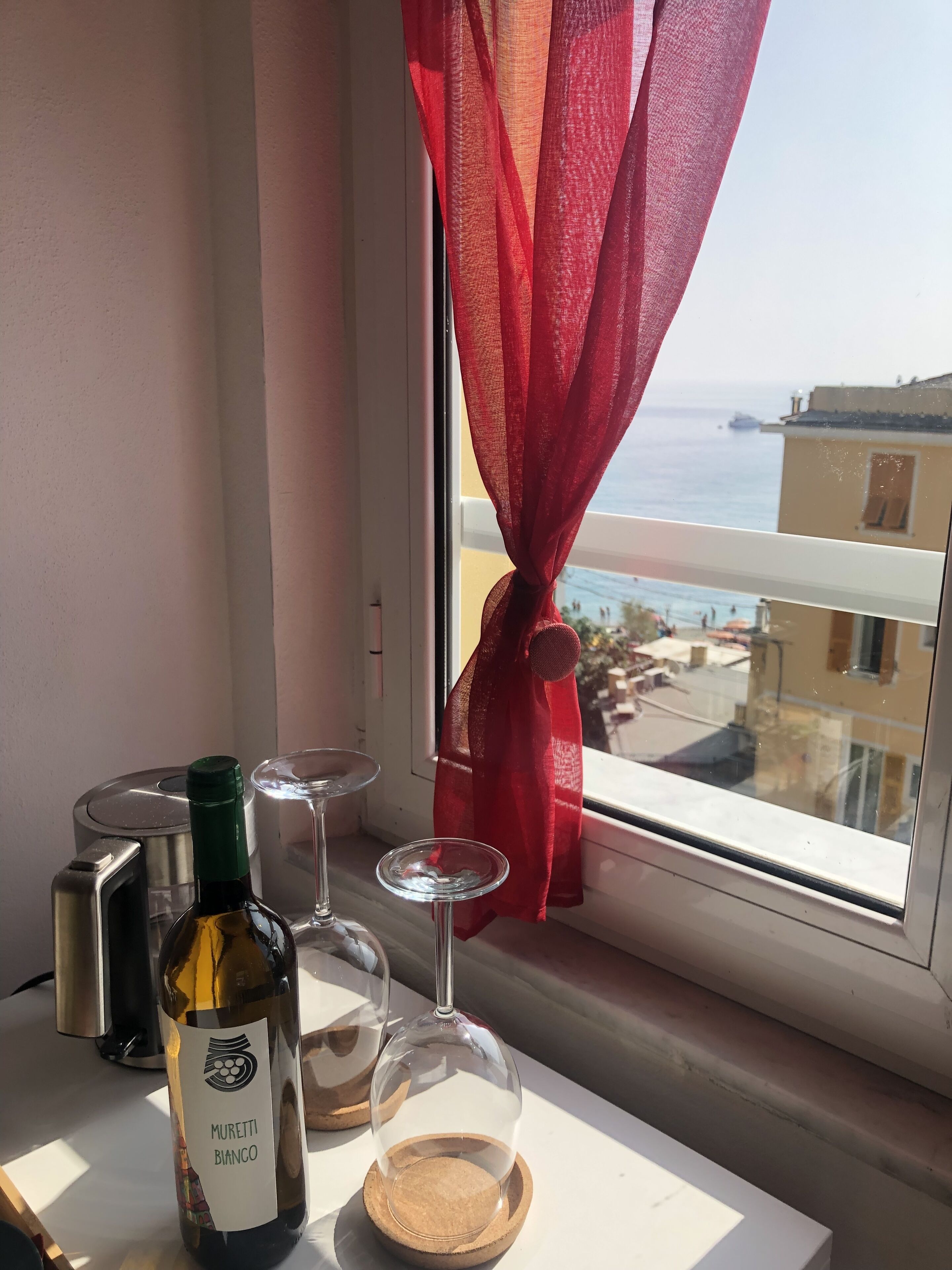 Deluxe Double or Twin Room, 1 Bedroom, Sea View, Beachside | Premium bedding, free minibar, in-room safe, individually decorated