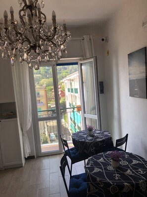 32-inch Smart TV with digital channels - B&b Il Sogno di Contardi A. (Monterosso al Mare)