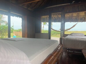 Bungalow | Hypo-allergenic bedding, travel crib, free WiFi, bed sheets - Villaperdida (Cartagena)