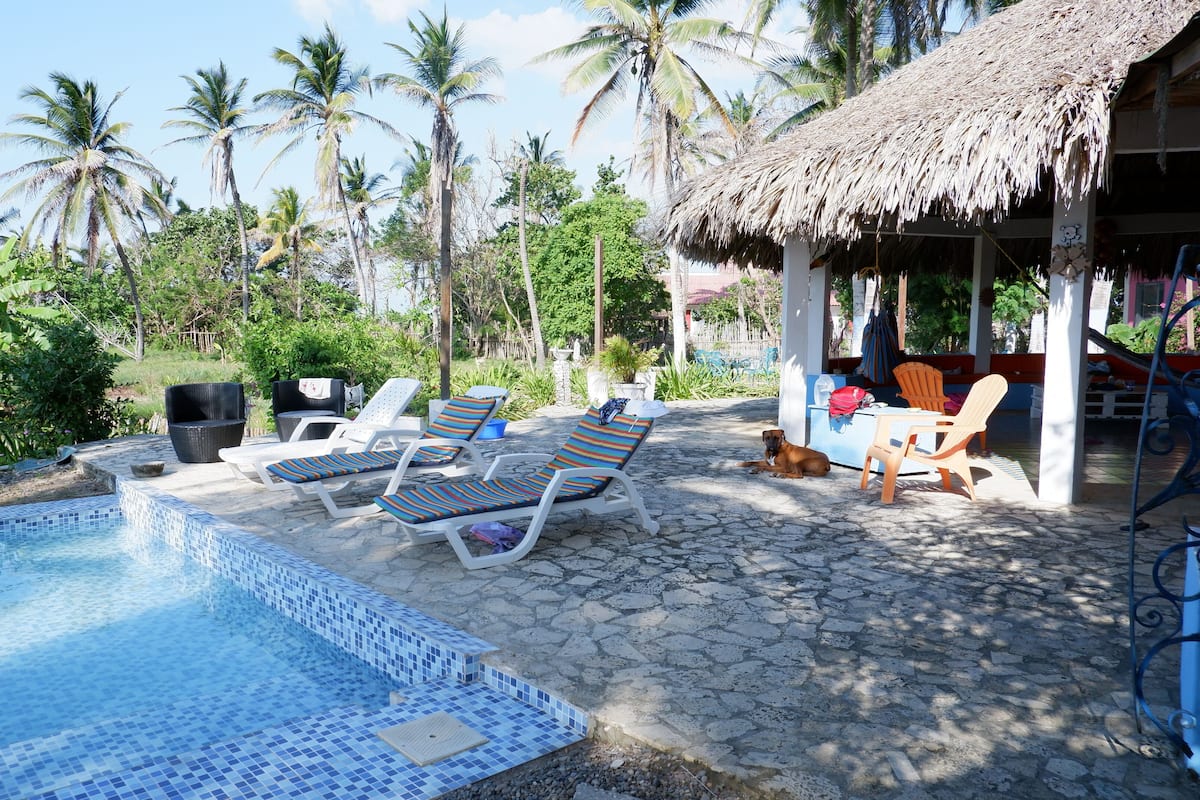 Villa | 2 bedrooms, hypo-allergenic bedding, travel crib, free WiFi