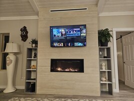 Exclusive House, 4 Bedrooms, Jetted Tub | 4 bedrooms, individually decorated, individually furnished, desk