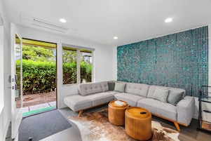 Classic Apartment | Living area