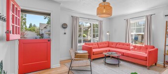 Minutes from oregon wine country and walking distance from George Fox University