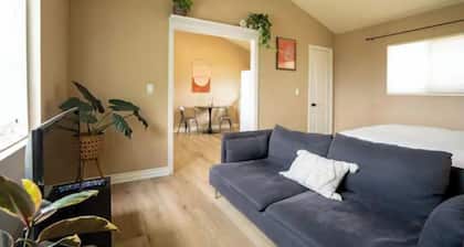 Ocean View Guesthouse/Apt With Pool